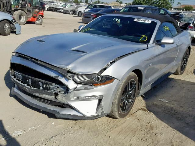 1FATP8FF0J5136481 - 2018 FORD MUSTANG GT SILVER photo 2