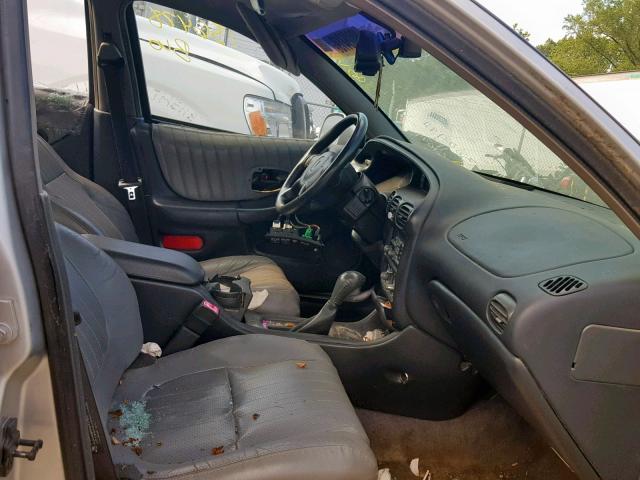 1G2WP52K02F235973 - 2002 PONTIAC GRAND PRIX SILVER photo 5