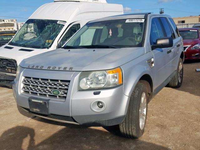 SALFP24N88H032451 - 2008 LAND ROVER LR2 SE SILVER photo 2