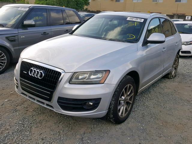 WA1KK78R69A032600 - 2009 AUDI Q5 3.2 SILVER photo 2