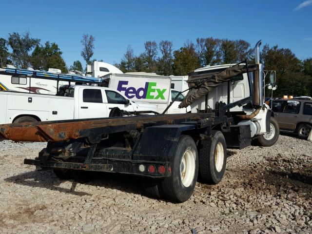 2FZHAZCV94AN56087 - 2004 STERLING TRUCK LT 9500 WHITE photo 4