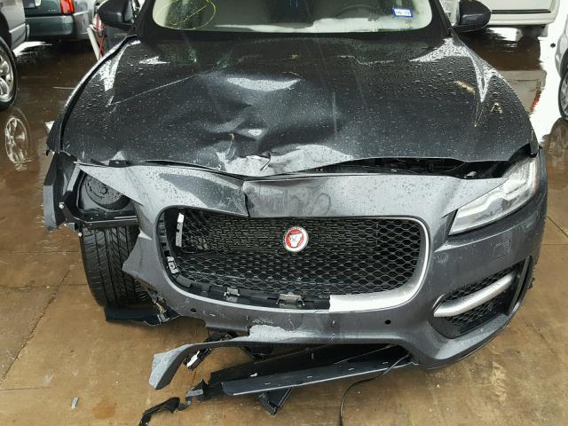 SADCL2BV3HA059174 - 2017 JAGUAR F-PACE R - GRAY photo 9