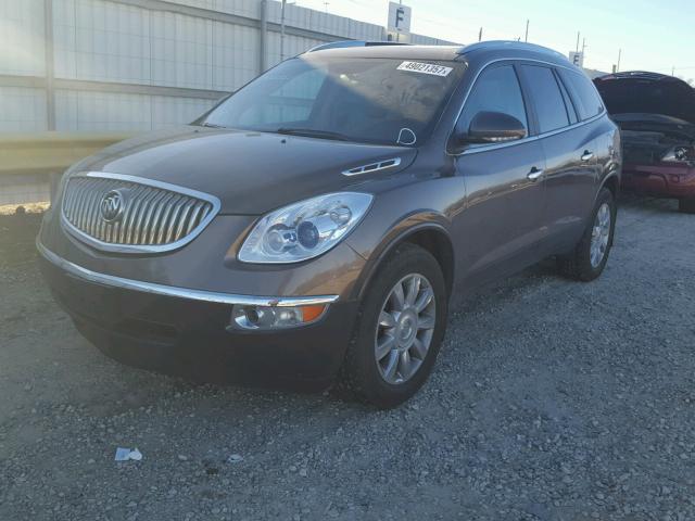 5GAKVCED4CJ402997 - 2012 BUICK ENCLAVE BROWN photo 2