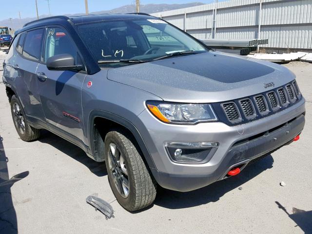 3C4NJDDB7JT371859 - 2018 JEEP COMPASS TR SILVER photo 1