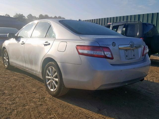 4T1BF3EK1BU184634 - 2011 TOYOTA CAMRY BASE GRAY photo 3