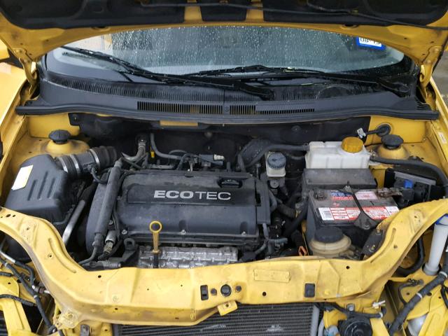 KL1TD66E09B611159 - 2009 CHEVROLET AVEO LS YELLOW photo 7