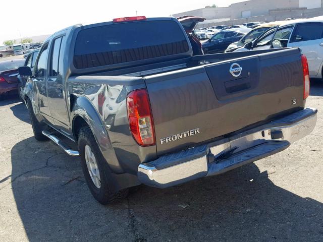 1N6AD07U35C410487 - 2005 NISSAN FRONTIER C GREEN photo 3