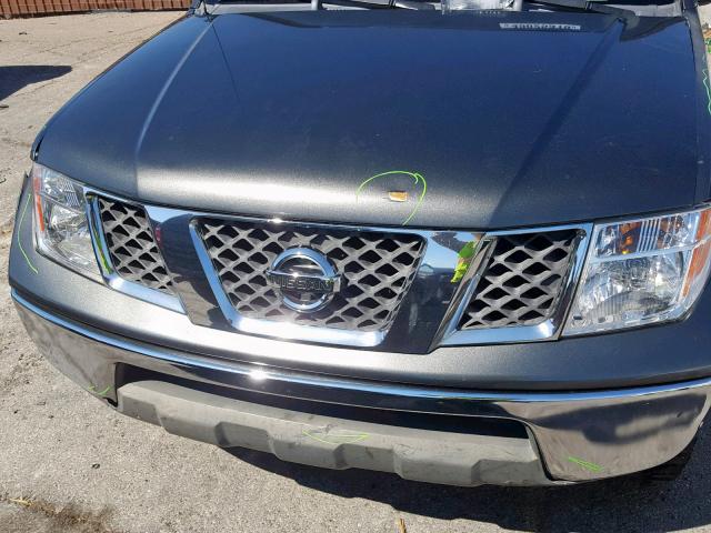 1N6AD07U35C410487 - 2005 NISSAN FRONTIER C GREEN photo 7