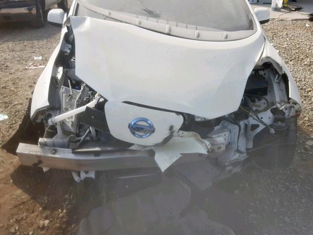 1N4AZ0CP6FC319743 - 2015 NISSAN LEAF S WHITE photo 7