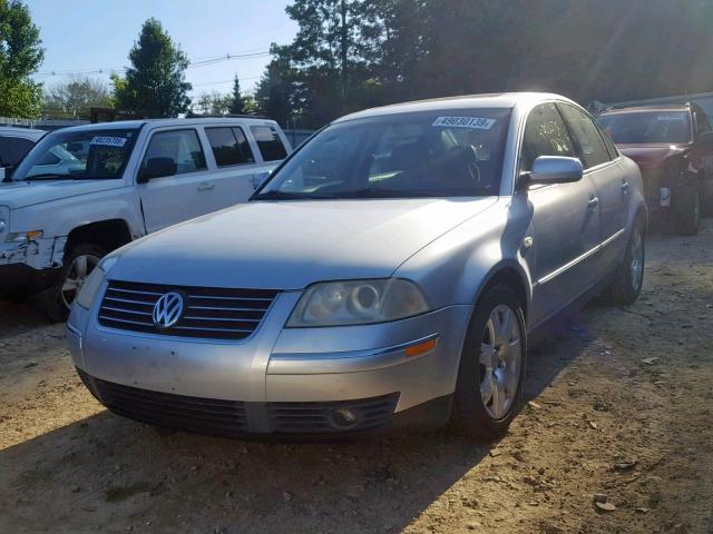 WVWTH63B92E251286 - 2002 VOLKSWAGEN PASSAT GLX SILVER photo 2