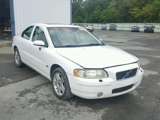 YV1RS592062530205 - 2006 VOLVO S60 2.5T WHITE photo 1