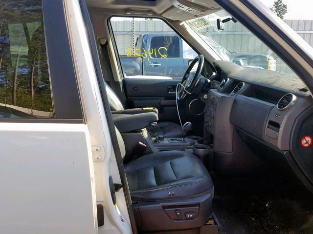 SALAE254X5A315783 - 2005 LAND ROVER LR3 SE WHITE photo 5