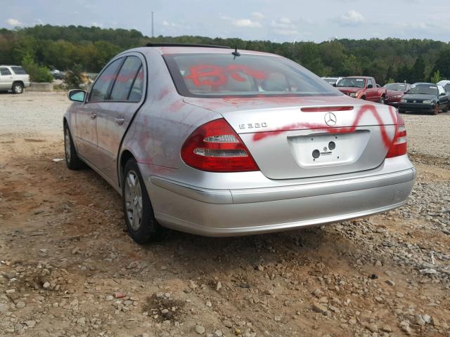 WDBUF65J93A108926 - 2003 MERCEDES-BENZ E 320 SILVER photo 3