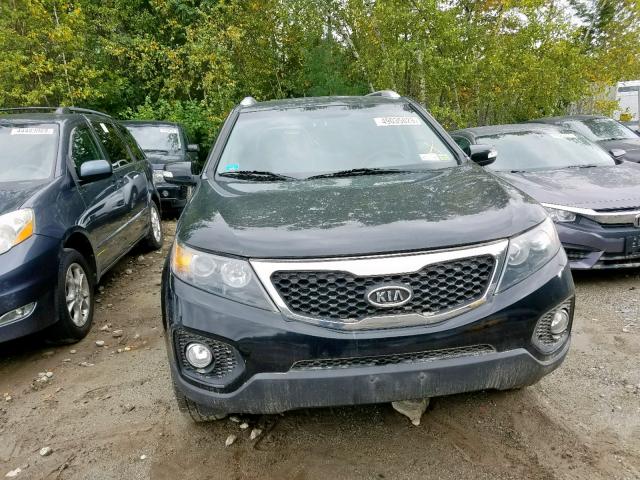 5XYKTDA64DG394550 - 2013 KIA SORENTO LX BLACK photo 9