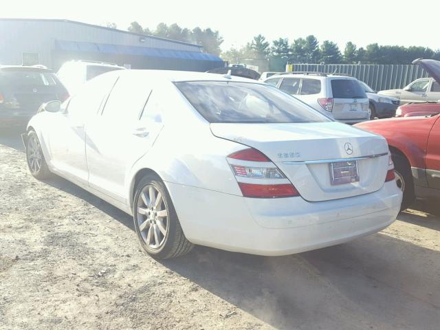 WDDNG71X18A150782 - 2008 MERCEDES-BENZ S 550 WHITE photo 3