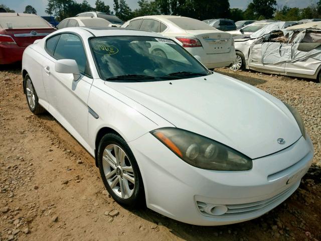 KMHHM66DX8U277923 - 2008 HYUNDAI TIBURON GS WHITE photo 1