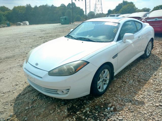 KMHHM66DX8U277923 - 2008 HYUNDAI TIBURON GS WHITE photo 2