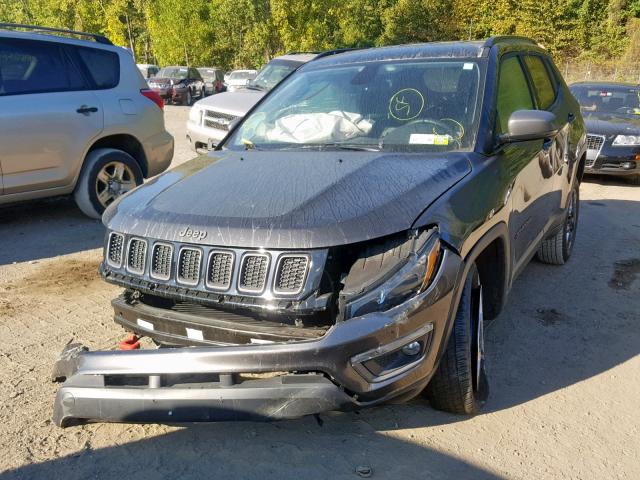 3C4NJDDB1JT249174 - 2018 JEEP COMPASS TR BLACK photo 2