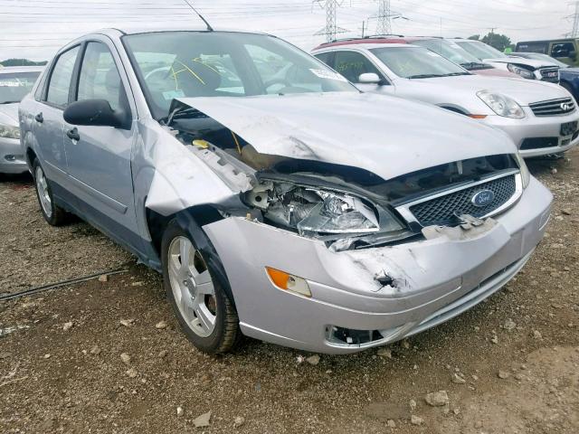 1FAFP34N75W227810 - 2005 FORD FOCUS ZX4 SILVER photo 1