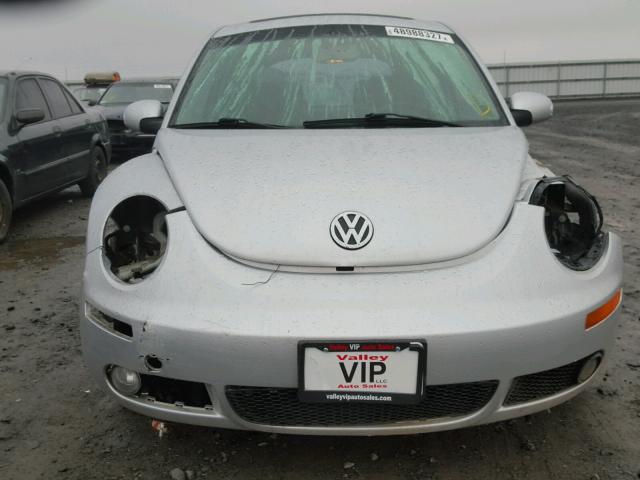 3VWSW31C26M416961 - 2006 VOLKSWAGEN NEW BEETLE Silber Foto 9