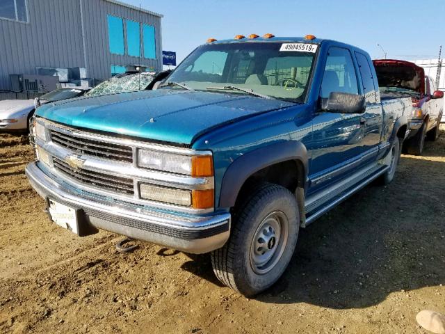 1GCGK29J8WE214908 - 1998 CHEVROLET GMT-400 K2 BLUE photo 2