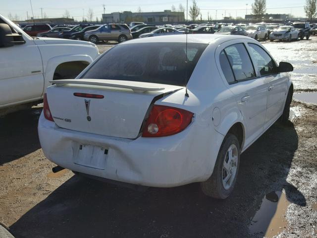 1G2AJ55F777368628 - 2007 PONTIAC G5 WHITE photo 4