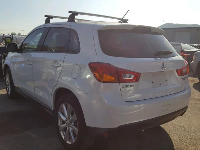 4A4AP3AU6DE006647 - 2013 MITSUBISHI OUTLANDER WHITE photo 3