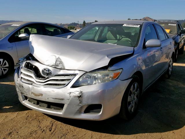 4T4BF3EK5BR192032 - 2011 TOYOTA CAMRY BASE SILVER photo 2