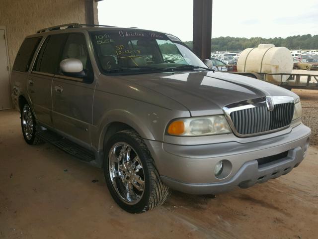 5LMRU27A3YLJ07889 - 2000 LINCOLN NAVIGATOR Күміс фото 1
