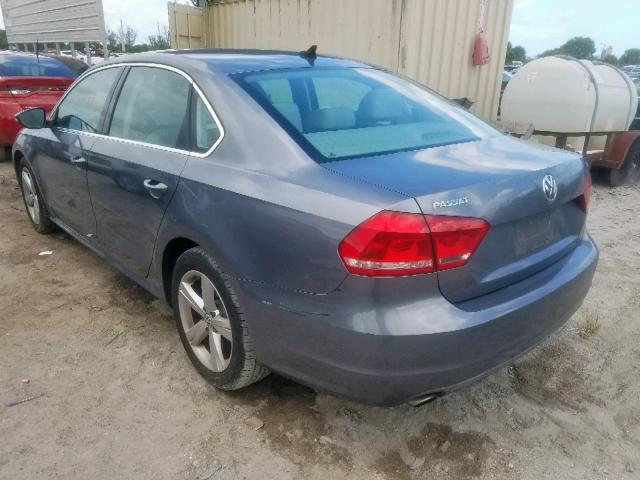 1VWBH7A38CC052642 - 2012 VOLKSWAGEN PASSAT SE GRAY photo 3