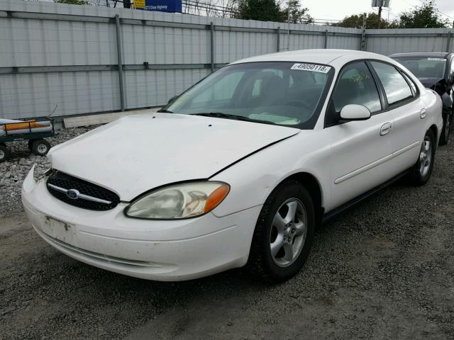 1FAFP55U21G261935 - 2001 FORD TAURUS SES WHITE photo 2