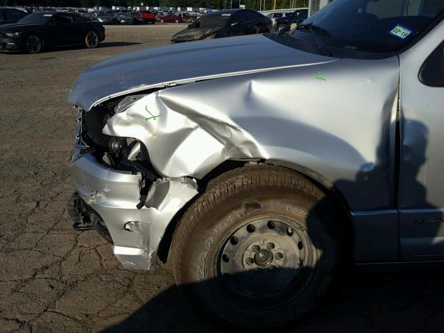 5LMJJ2LT0HEL07095 - 2017 LINCOLN NAVIGATOR SILVER photo 9