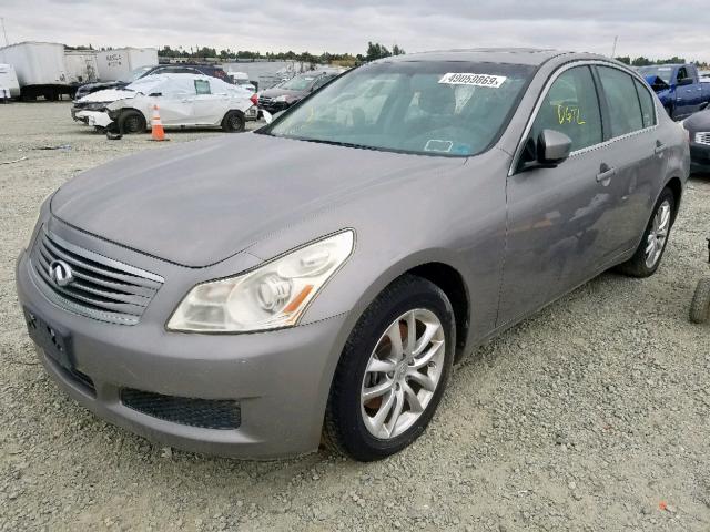 JNKCV61F89M364949 - 2009 INFINITI G37 GRAY photo 2