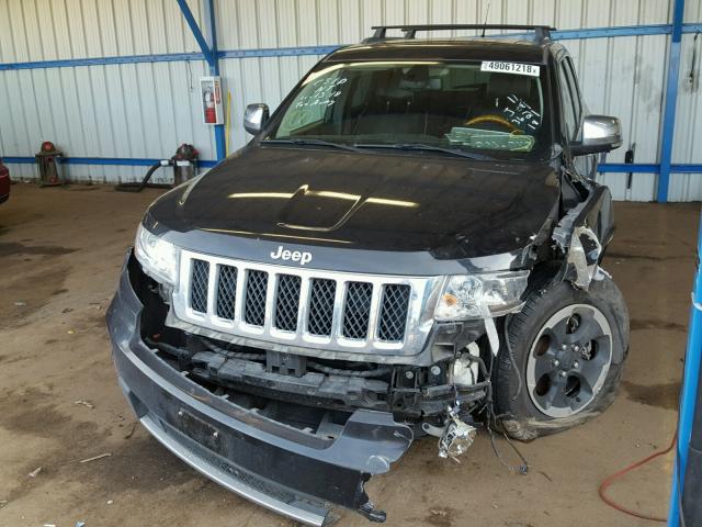 1J4RR6GT1BC517514 - 2011 JEEP GRAND CHER BLACK photo 2