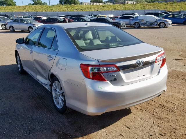 4T4BF1FK9CR256108 - 2012 TOYOTA CAMRY BASE SILVER photo 3