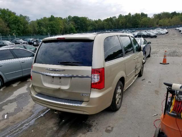 2A4RR5DG9BR735337 - 2011 CHRYSLER TOWN & COU GOLD photo 4