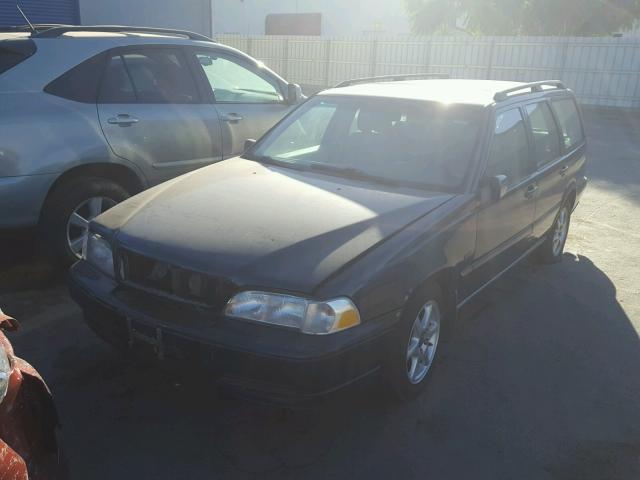 YV1LW5647W2346346 - 1998 VOLVO V70 GLT BLUE photo 2