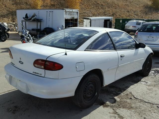 1G1JC1242VM115144 - 1997 CHEVROLET CAVALIER B WHITE photo 4