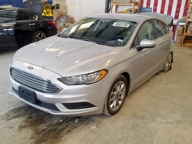 3FA6P0LUXHR325731 - 2017 FORD FUSION SE SILVER photo 2