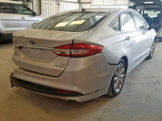 3FA6P0LUXHR325731 - 2017 FORD FUSION SE SILVER photo 4