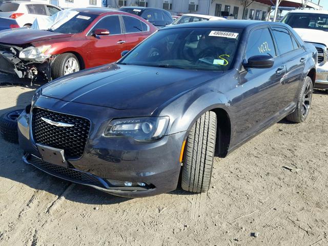 2C3CCABG2KH559749 - 2019 CHRYSLER 300 S GRAY photo 2