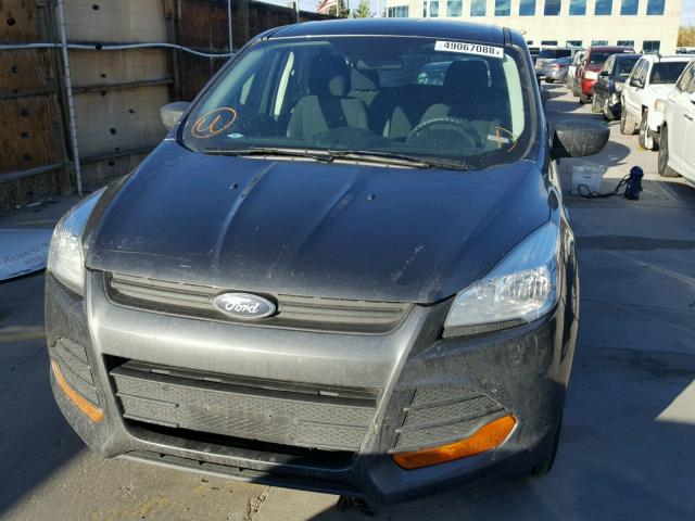 1FMCU0F75GUA21432 - 2016 FORD ESCAPE S GRAY photo 9