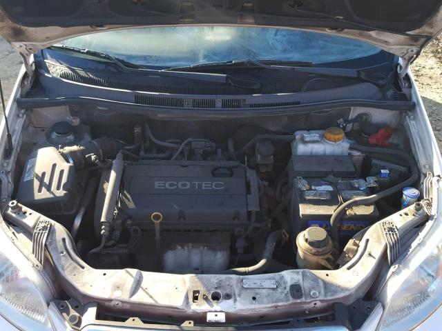 KL1TD6DE1AB049148 - 2010 CHEVROLET AVEO LS WHITE photo 7