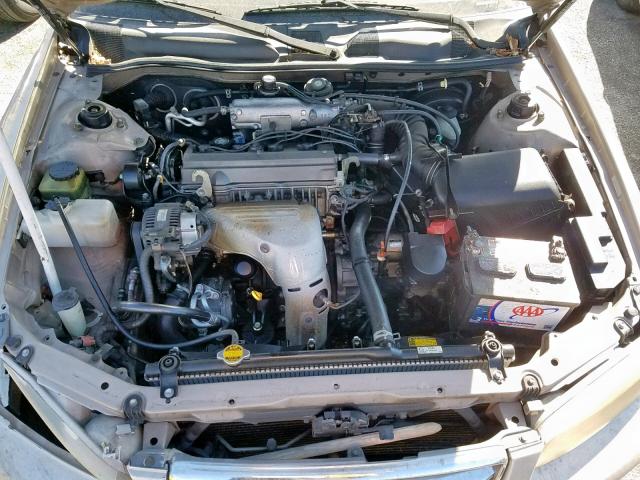 JT2BG22K510569533 - 2001 TOYOTA CAMRY CE TAN photo 7