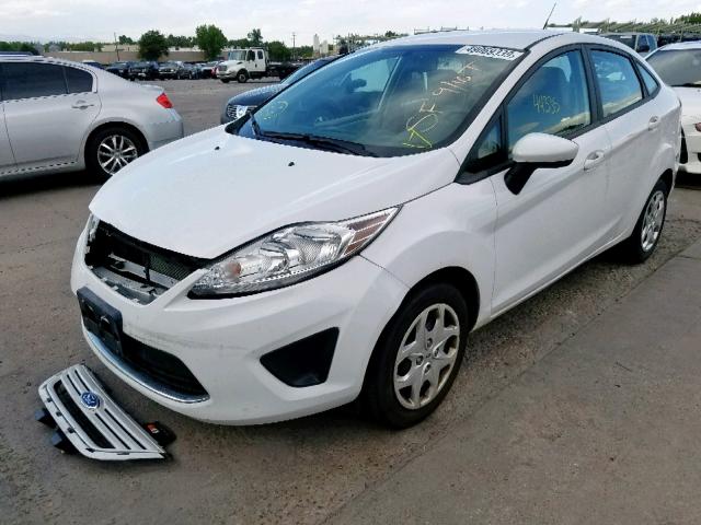 3FADP4AJ8BM165151 - 2011 FORD FIESTA S WHITE photo 2