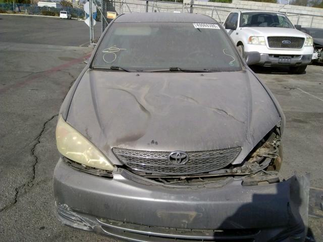 4T1BE32K14U923415 - 2004 TOYOTA CAMRY LE GRAY photo 10