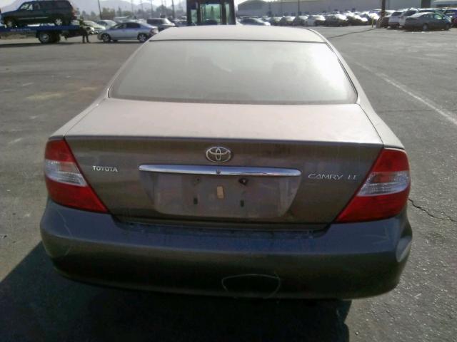4T1BE32K14U923415 - 2004 TOYOTA CAMRY LE GRAY photo 9