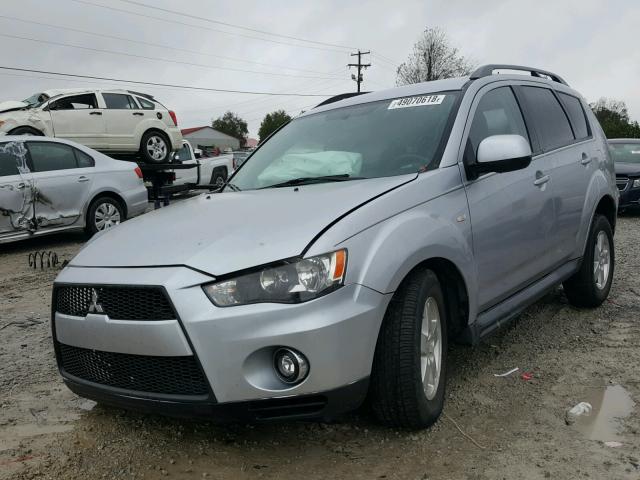 JA4AT2AW3AZ014511 - 2010 MITSUBISHI OUTLANDER SILVER photo 2