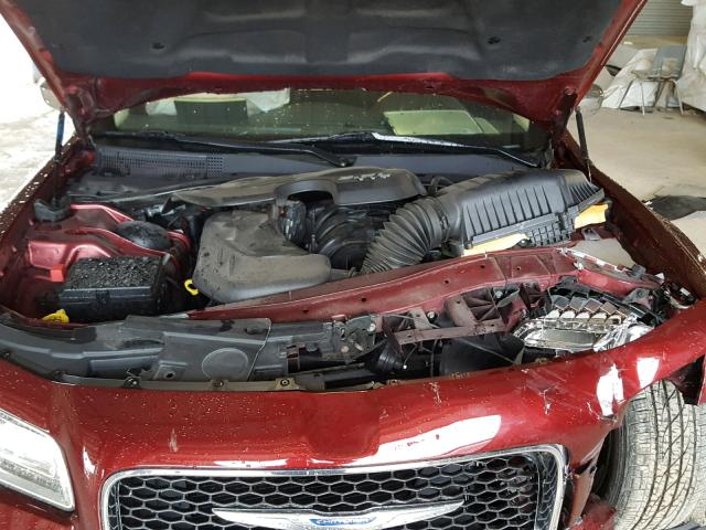 2C3CCAKG2GH325313 - 2016 CHRYSLER 300C RED photo 7