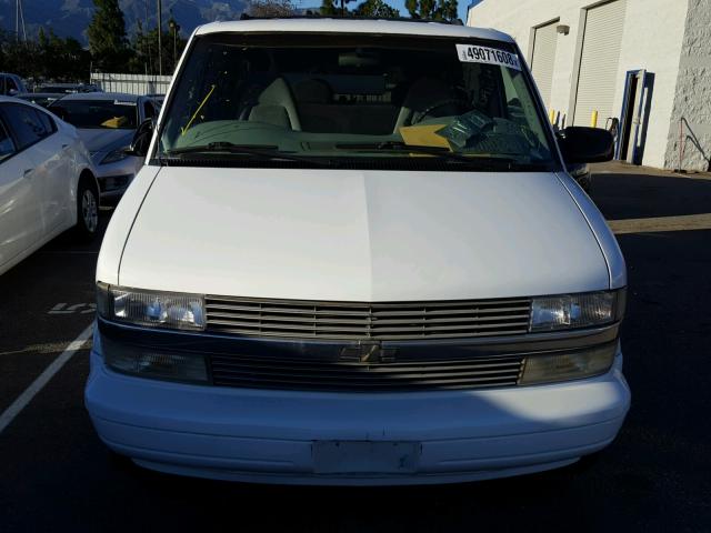 1GNDM19WXTB165671 - 1996 CHEVROLET ASTRO WHITE photo 9